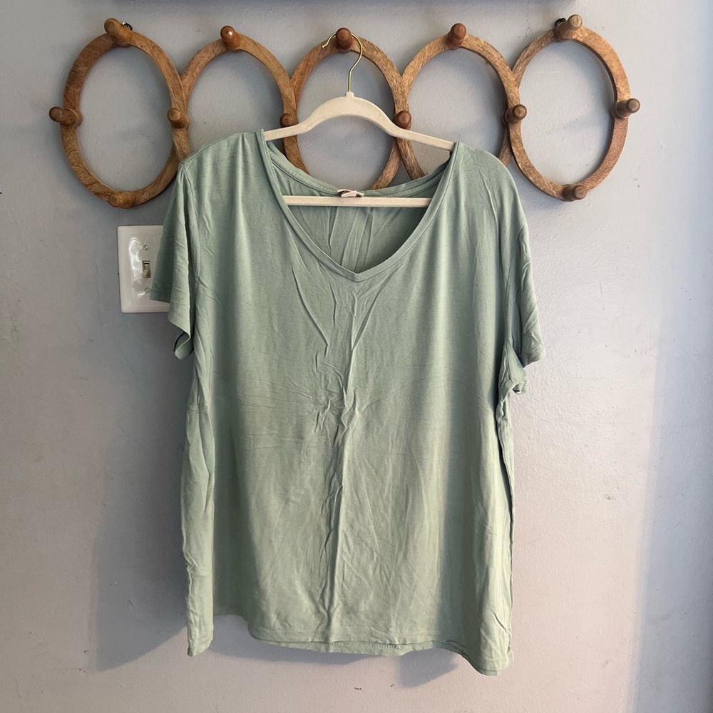 Women’s tshirt